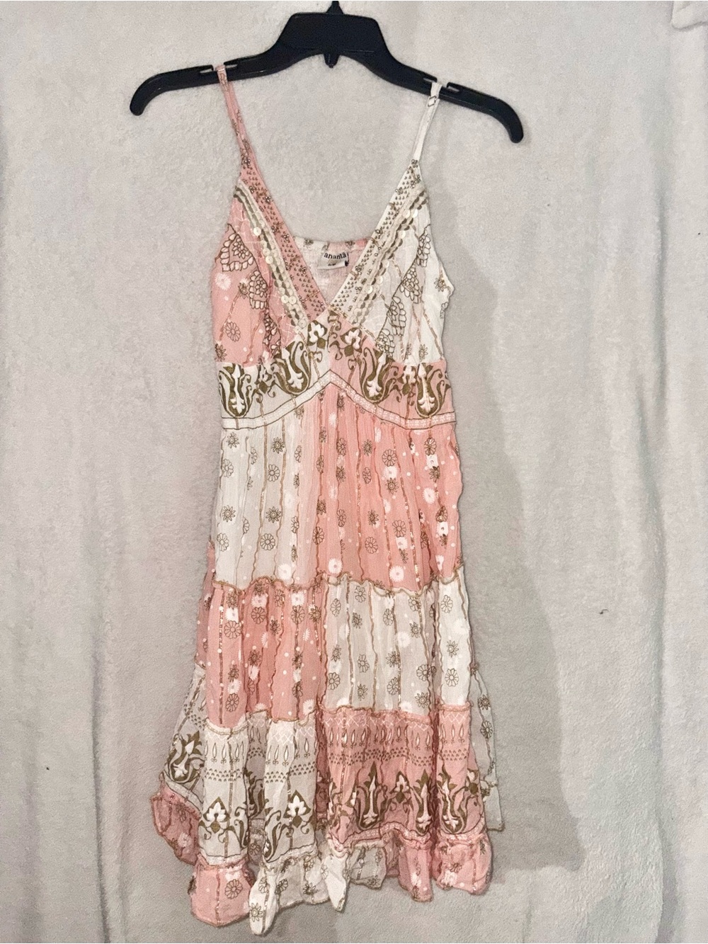 Sleeveless Pink & White Tiered Maxi Dress with Gold Print